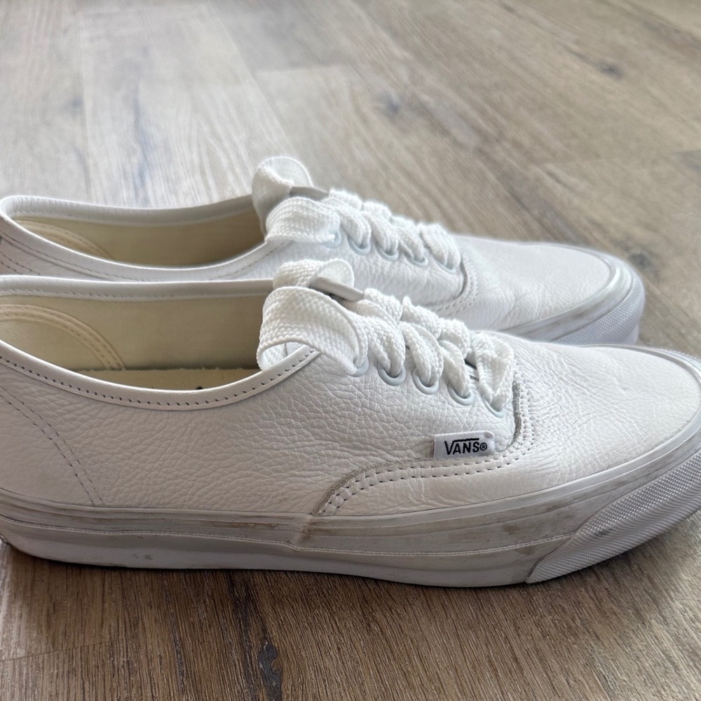 Vans Vault Authentic LX White Tumbled Leather Sneakers Mens 8.5 Womens 10